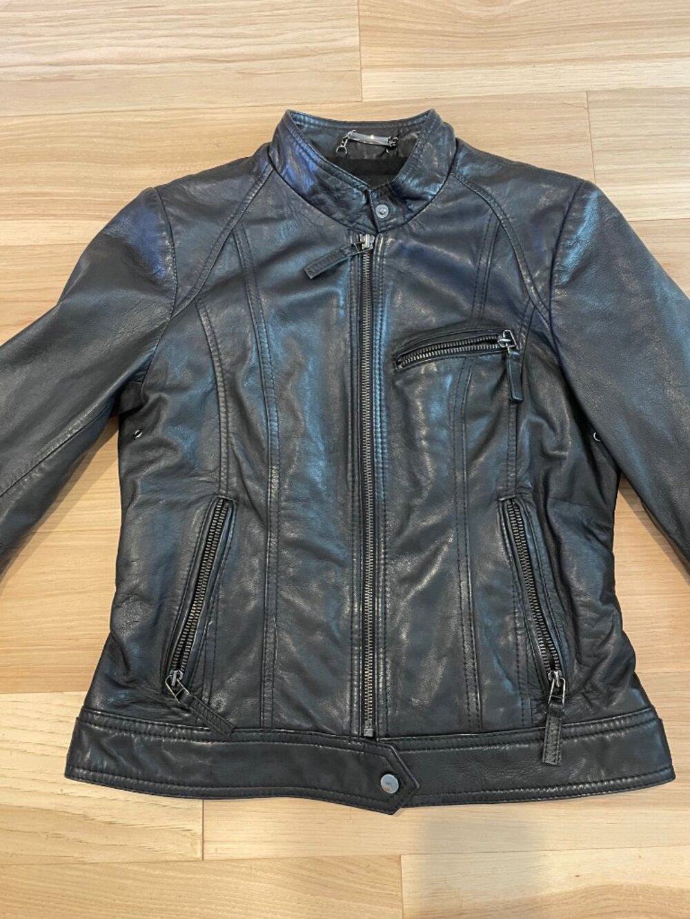 Beautiful Moto Style Wilsons Leather Jacket Size Small